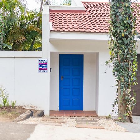 The Blue Door B&B 东伦敦 外观 照片